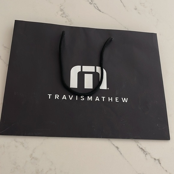 Travis Mathew Costal Cloud Hoodie Size Medium bag included - Picture 5 of 6